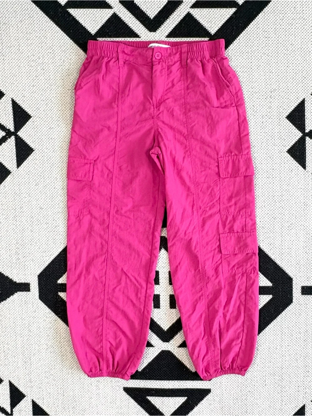 Girls Bundle of Skater Style Tees & Cargo Joggers Large